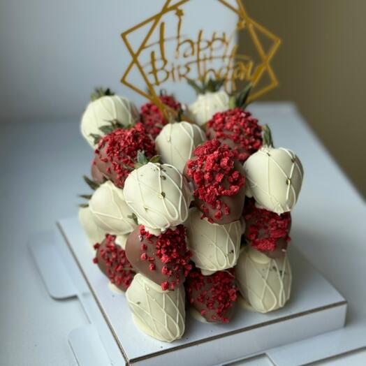 Торт из клубники в шоколаде (27 шт)
