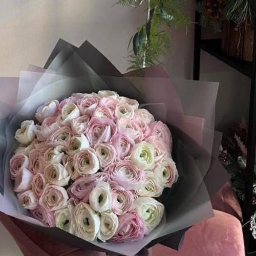 Микс из 41 ранункулюса