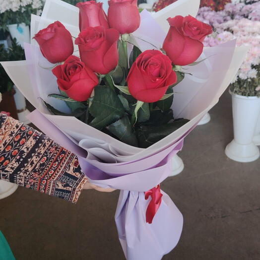 Belle mini red! из 7 красных роз 🌸🦋🍀 больше живых цветов =)