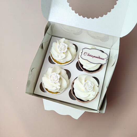 Капкейки 4шт на день рождения с розочками