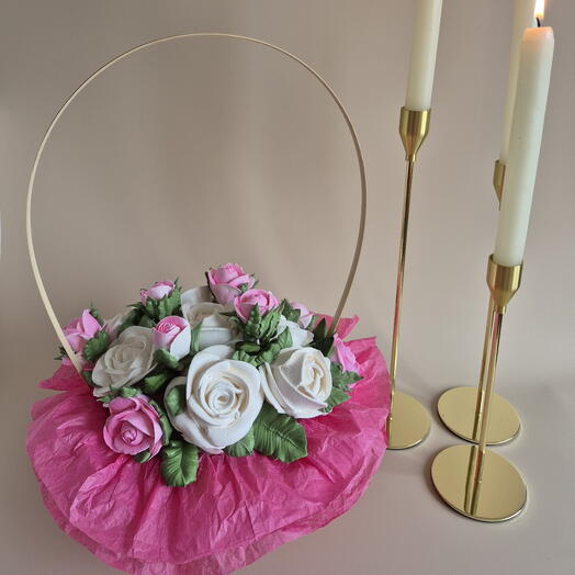 Корзина с розами из зефира для мамы, свекрови, бабушки