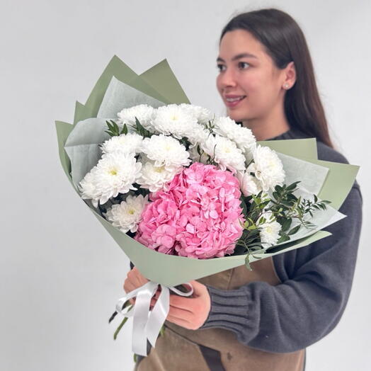 Букет из Хризантем с Гортензией