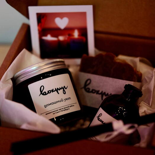 Подарочный набор со свечой "Домашний уют", диффузором "Северная клюква" и натуральным мылом