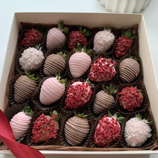 Клубника в шоколаде strawberry 20-16 штук подарочный набор, Клубника в шоколаде на 14 февраля ,любимой девушке, маме, 8 марта