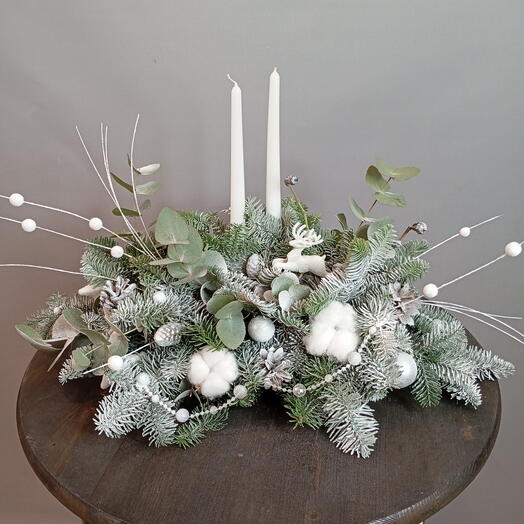 Новогодняя композиция со свечами