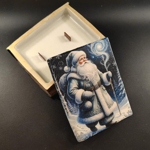 Свеча книга "Дедушка Мороз"