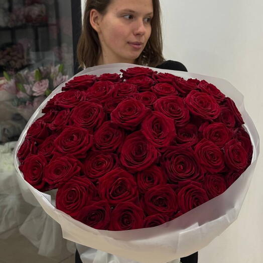 Большой букет из красных роз
