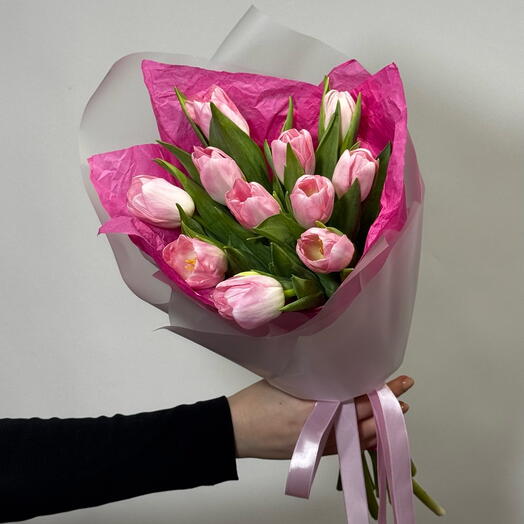 Моно букет из 11 тюльпанов