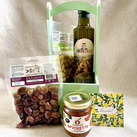 Подарочный гастрономический набор «Три оттенка юга» с премиальными оливками, оливковым маслом и брускеттой