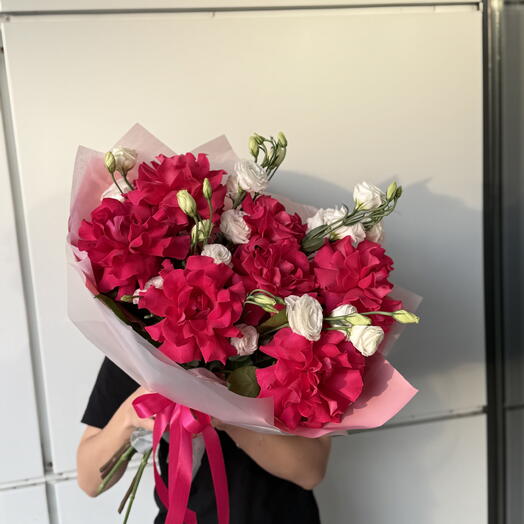 Французские розы с лизиантусом