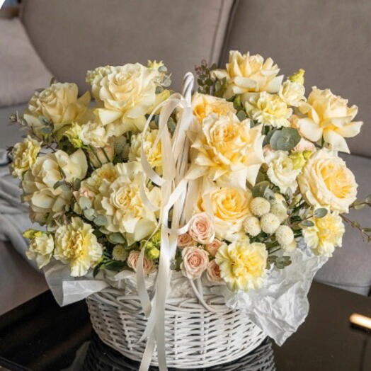 Большая корзина с цветами Freshness