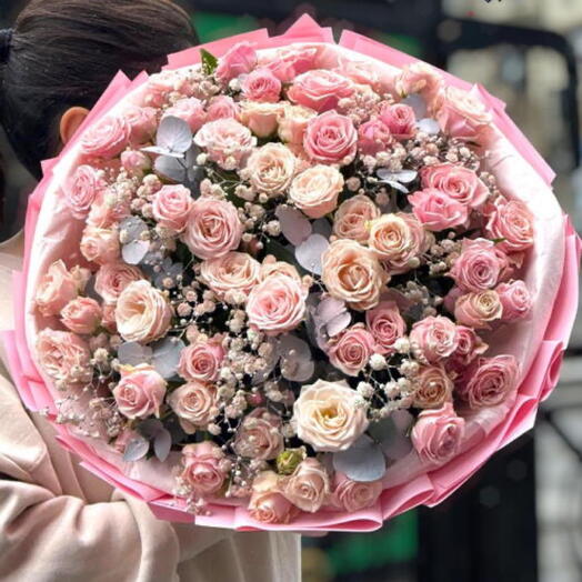 Розовый букет спрей-роз 🌸