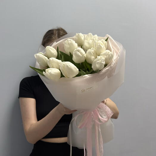 Букет белых тюльпанов (15 шт)