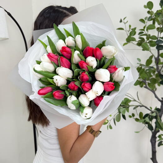 Микс букет из тюльпанов