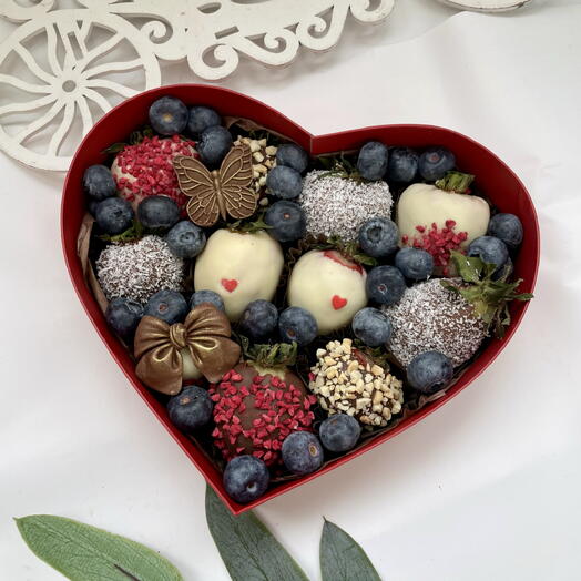 Милое Сердечко, набор из клубники в шоколаде