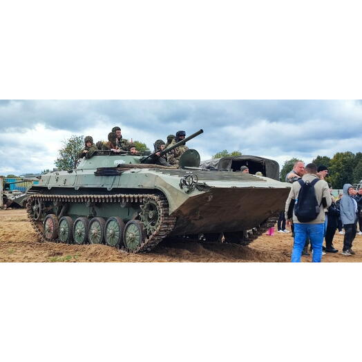 Подарочный сертификат «Катание на военных машинах БРДМ-2 или БТР-80» (45-60 минут, 1 человек в составе группы)