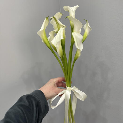 Белые калы