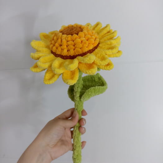 Подсолнух из плюша