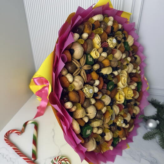 Вкусный букет из сухофруктов и орехов. Букет для учителя