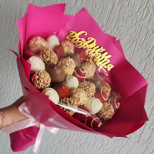 Букет клубника в шоколаде 🎀 31шт С Днём Рождения 🎀