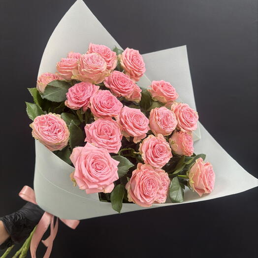 Букет из 5 коралловых кустовых роз