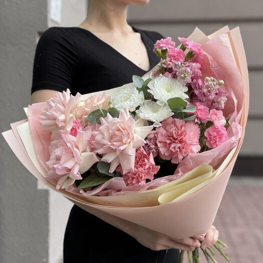 Букет «малиновый чизкейк»🌸💋 с ароматной маттиолой, французской розой и диантусами🤭🍓