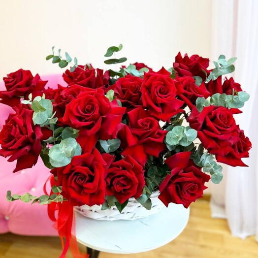 25 французских роз в корзине 🌹️