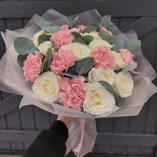 Букет с розами