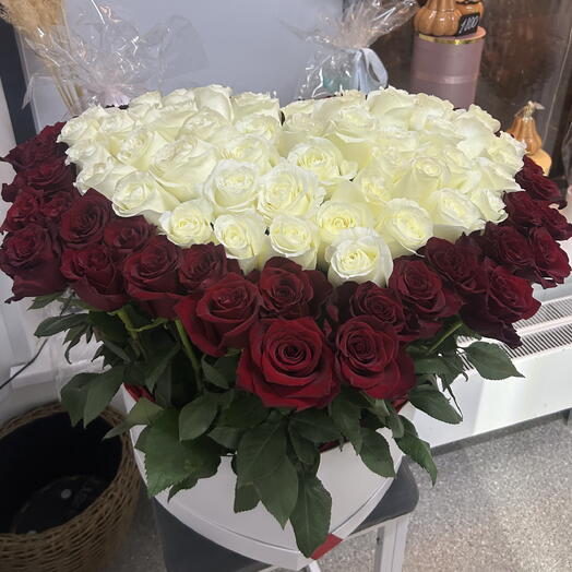 Сердце из роз