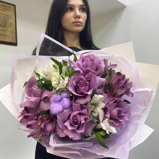 Букет нежная сирень с французской розой