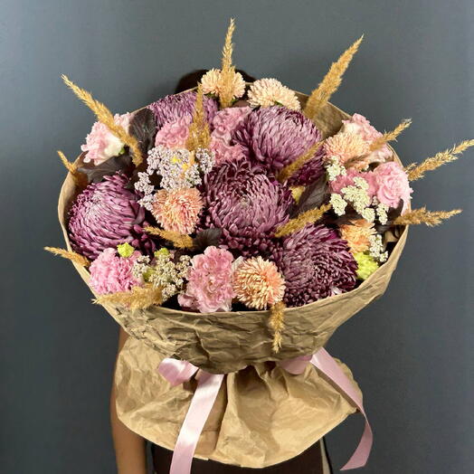 Букет хризантема бигуди,лизиантус,астра🌸