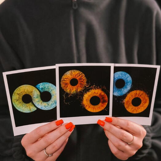 Подарочный сертификат на парное фото радужки глаза в формате Polaroid