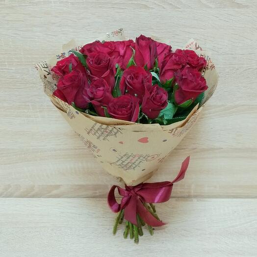 Ramo de rosas rojas