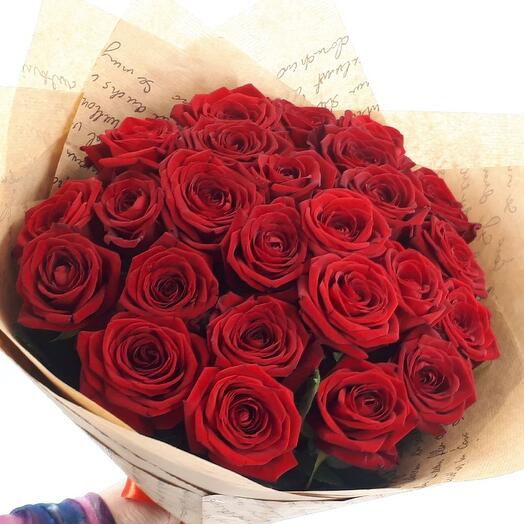 25 rosas rojas 60 cm