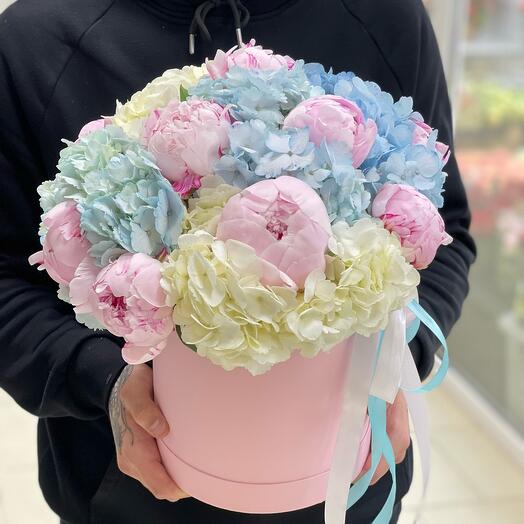Peonías y hortensias en una Caja 💙 🎀