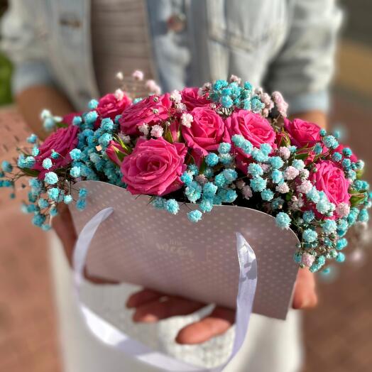 Сумочка Гипсофилы с Кустовыми Розами, Цветы Зеленоград, Москва город ...