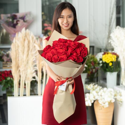 51 red dutch rose 60 cm
