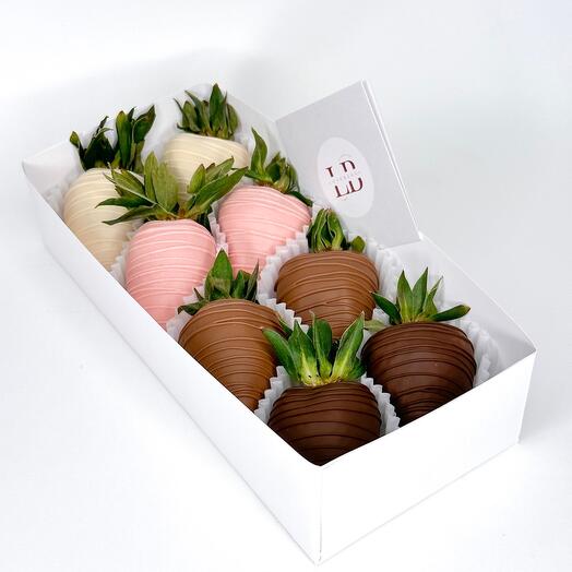 Набір з полуниці в шоколаді 8 шт