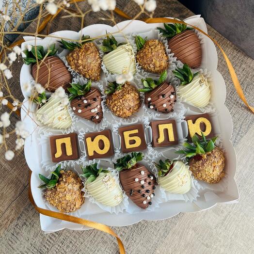 Клубника в шоколаде ко дню матери