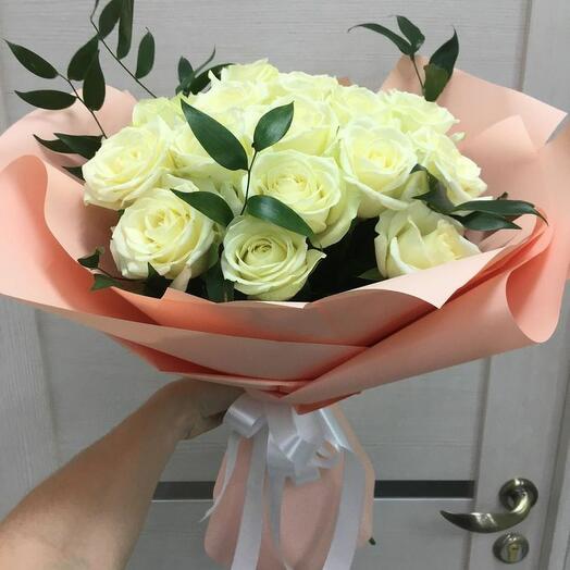 19 Rosas Blancas
