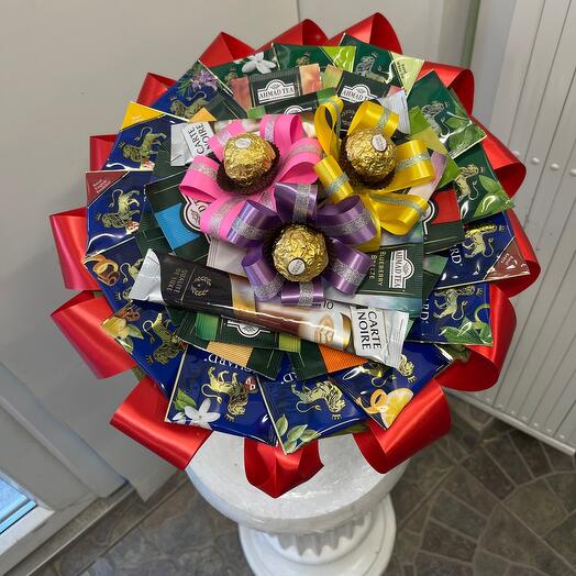 Букет с чаем, кофе, Ferrero Rocher готовый