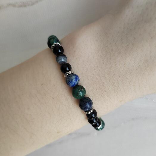 Браслет на резинке с подвеской