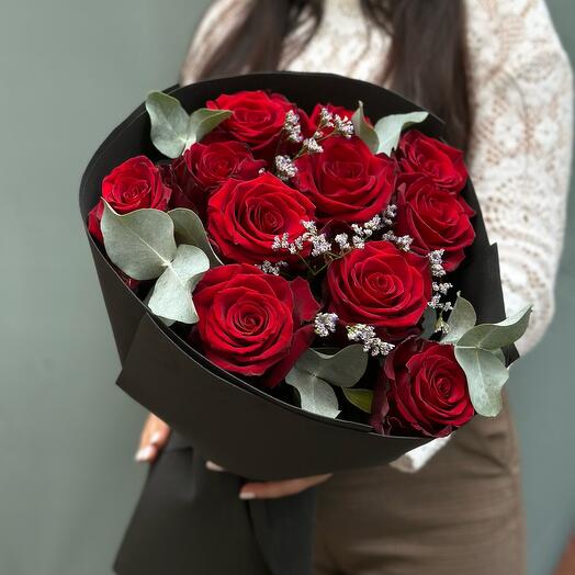 Ramo de rosas rojas