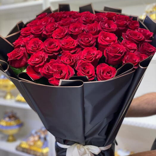 Equcdor 80 cm Red rose bouqet