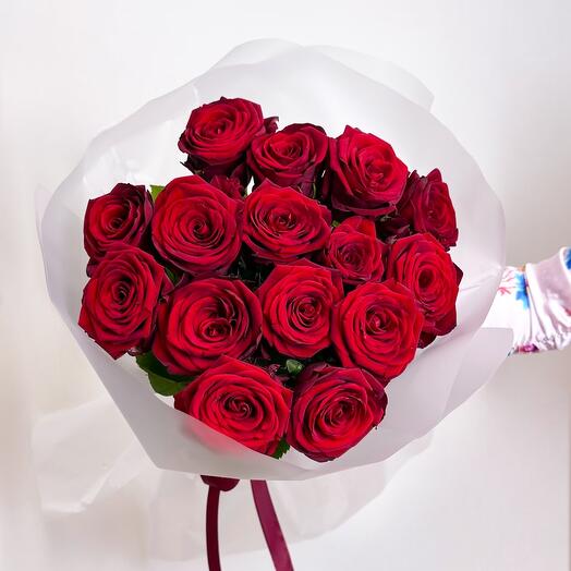 Красные розы (50 см, 15 шт)