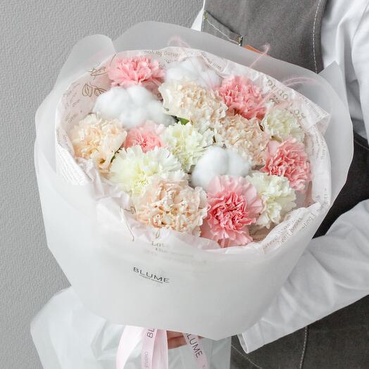 Designer bouquet "Muse" dianthus, cotton, stifa