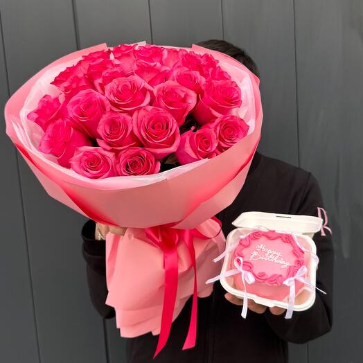 Букет 25 роз  + бенто торт