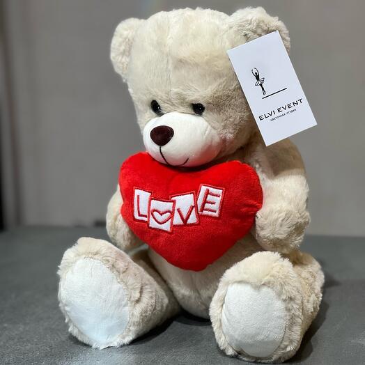 Медвежонок с надписью love 🥰