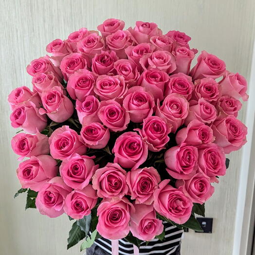 50 Pink Roses Bundle