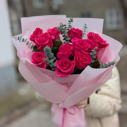 Розы Пинк Флойд с эвкалиптом